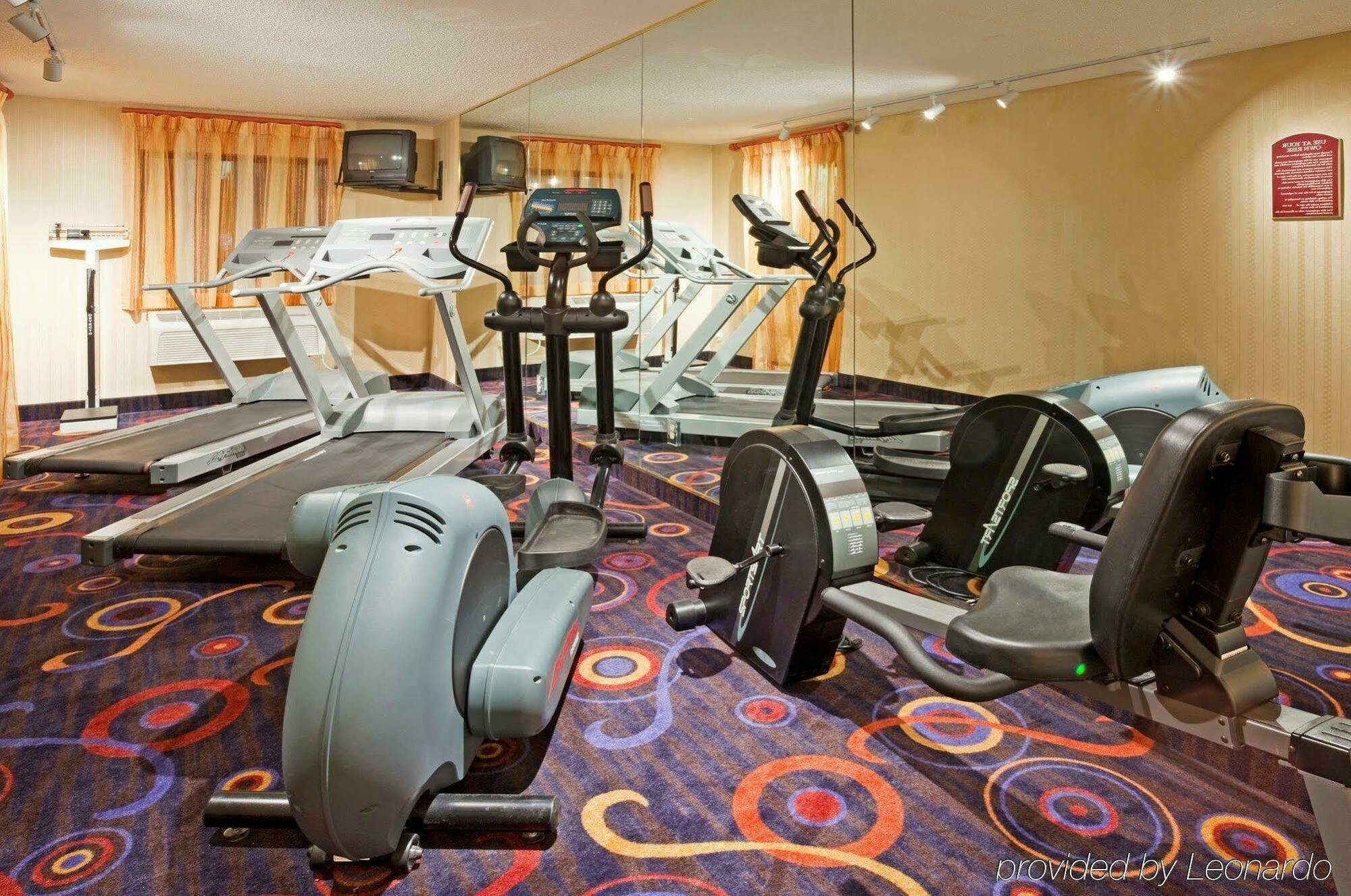 Holiday Inn Express Hotel & Suites Minneapolis-Golden Valley By Ihg Saint Louis Park Instalações foto